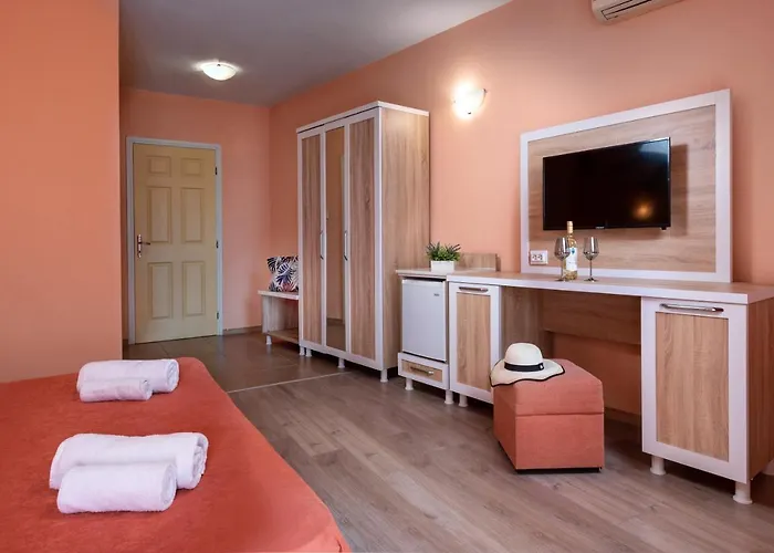 копакабана Хотел 2*